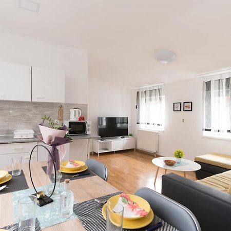 Apartmani Kod Marka Pozsega Kültér fotó
